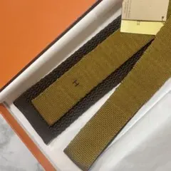 HERMES エルメス ニットタイ ネクタイ Hロゴ　ブラウン　マスタードのサムネイル
