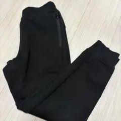 ユニクロ　ウルトラストレッチドライスウェットパンツ