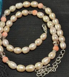 ヴィンテージ注意事項あり　淡水パールと珊瑚？クリスタル？ネックレス　年代物レトロ