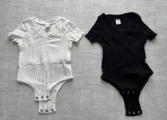 Vネックロンパース　2色セット　半袖ロンパース　白　黒　9-12ヶ月