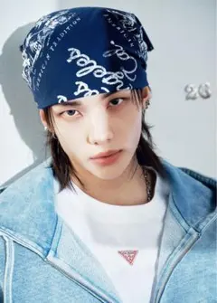 Stray Kids スキズ ヒョンジン着用 GUESS バンダナ 韓国限定品 Stray Kids スキズ ヒョンジン着用 GUESS バンダナ 韓国限定品 - メルカリ