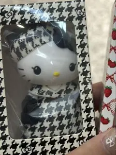 ハローキティ モノクロガーリー シークレットバースデードールミニマスコット