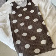 PLEATS PLEASE ドット柄 ノースリーブ トップスのサムネイル