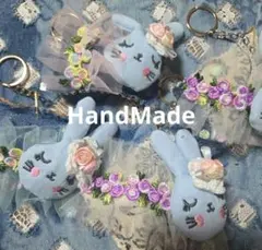 いちごパフェ☆様専用デニムリメイクハンドメイドぷっくりうさぎ約8×6cm