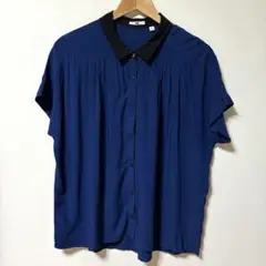 ②UNIQLO 半袖 ネイビー ブラック シャツ