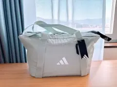 adidas ダッフルバッグ アディダス スポーツ バッグ　新品　ショルダー付き