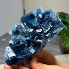 チリ産 カルカンサイト（胆礬） 電気石ブルー結晶群 鉱物標本 原石 一点物 チリ産 カルカンサイト（胆礬） 電気石ブルー結晶群 鉱物標本 原石