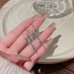 ♥️新商品♥️おしゃれ　レディース　ピアス　人気　シルバー　高級感　バタフライ