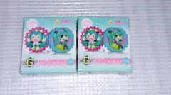 初音ミク　レリーフフィギュア　スタンド付き　２個セット