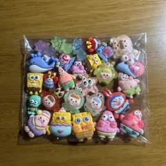 スポンジボブデコパーツ　ネイルパーツ