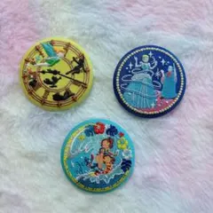 ディズニー刺繍缶バッジ　3個セット