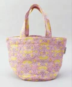 ブロックプリント　インド綿　キルト　バケツミニバッグ　ピンク　花柄　春トート