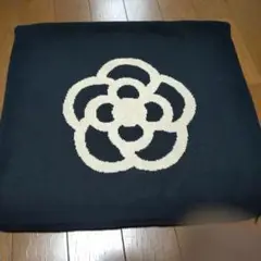 美品　クレイサスクッションカバー