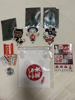 水曜どうでしょう ピンバッチ 3点セット - メルカリ