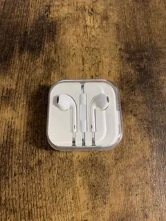 Apple 有線イヤホンホワイト クリアケース入り