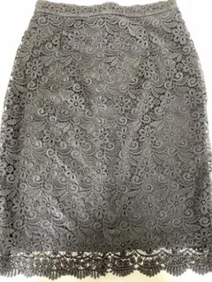 ユニクロ　レースのタイトスカート