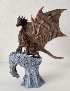 モンハン 鋼龍 錆びたクシャルダオラ フィギュア