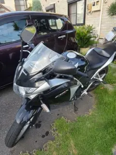 ホンダ CBR250Rのサムネイル