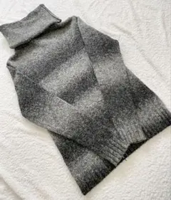 H&M タートルネックニットセーター グラデーション グレー　メンズ　ニット