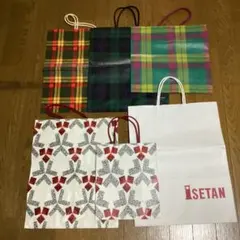 三越　紙袋　ショッパー　小1枚、大1枚、伊勢丹　紙袋　特大1枚、大2枚、中大1枚のサムネイル