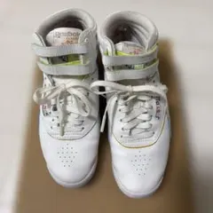 Reebok Classic Just Dance ハイカットスニーカー