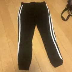 ブラック ジョガーパンツ サイドストライプ