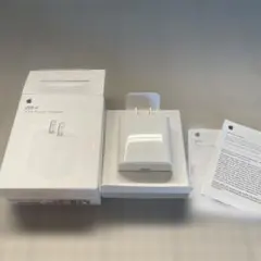 ② 純正品　Apple USB-C 20W Power Adapter