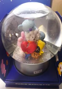 BT21 スノードーム　パリバケ
