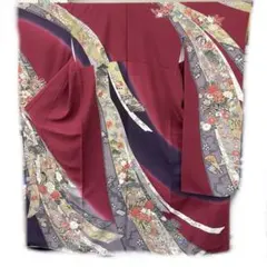 ☆中古品☆振袖　単品　正絹　赤系花模様Ｂ級品ヤケ・キズ有り振袖のサムネイル