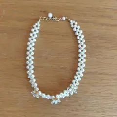 パールとクリスタルのネックレス