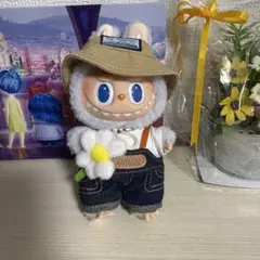 THE MONSTERS FALL IN WILD ぬいぐるみペンダント　ラブブ