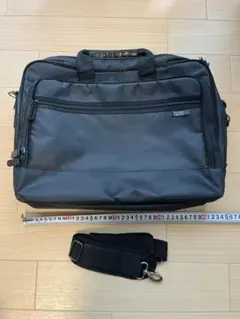 Item thumbnail for item 11e36264-109f-4b24-8d60-27efcaeebbb8