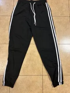 黒のストライプジョガーパンツ　お値下げ可○