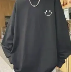 ニコちゃんマーククルーネックトレーナー