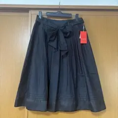 【新品タグ付き】ELLE PARIS リボン　フレアスカート　40のサムネイル