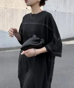 配色ステッチオーバーサイズ半袖Tシャツワンピースのサムネイル