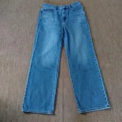 美品ユニクロ　ワイドストレートジーンズ26