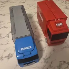 トミカおかたづけコンボイ　タカラトミー トミカ運ぶよ！ トラック キラピカ