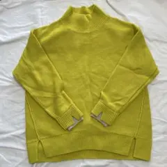 niko and... ライムグリーン タートルネックニット