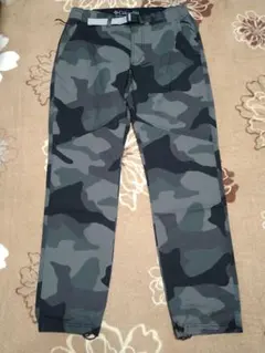 【新品未使用】Columbia カモフラージュアウトドアパンツ Mサイズ