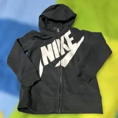 NIKE ブラック パーカー 6 (110-116cm)