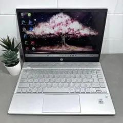 【HP】Pavilion限定Sakuraカラー☘️10世代i5☘️NVMe512のサムネイル