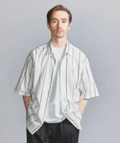 ユナイテッドアローズ　ストライプ オープンカラー フォルム シャツのサムネイル