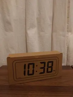 無印良品 デジタル時計・中（アラーム機能付）ホワイト