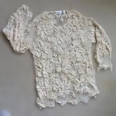 花柄クロシェ編み トップスのサムネイル