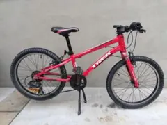 TREK 20インチ キッズ用MTB モデル名「Superfly 20」のサムネイル