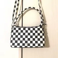 レディース　ハンドバッグ　ショルダーストラップ付き