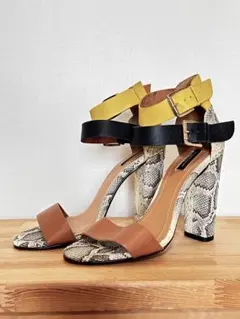 ZARAストラップサンダル ヘビ柄 ブラウン/イエロー/ブラック