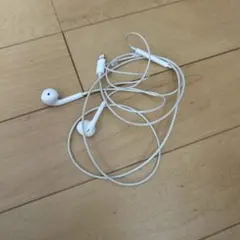 Lightning接続 有線イヤホン ホワイト