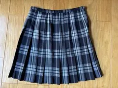 EAST BOYスクールスカート 黒とグリーンチェック柄